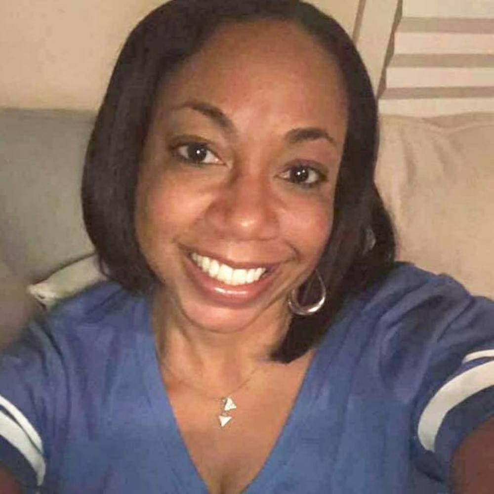 Meet your Posher, Elise